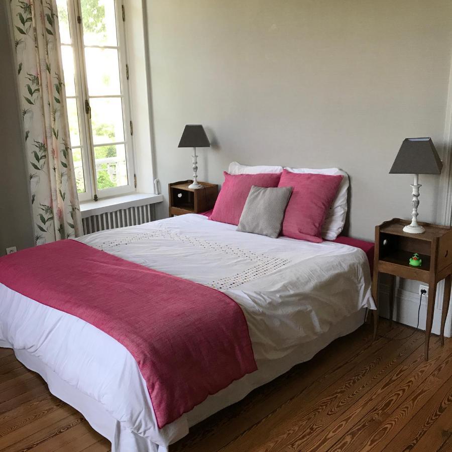 Le Donjon D'Anthon Bed & Breakfast Exterior photo